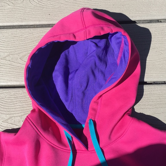 Under Armour Sweatshirt 💃🏼 - Picture 2 of 5